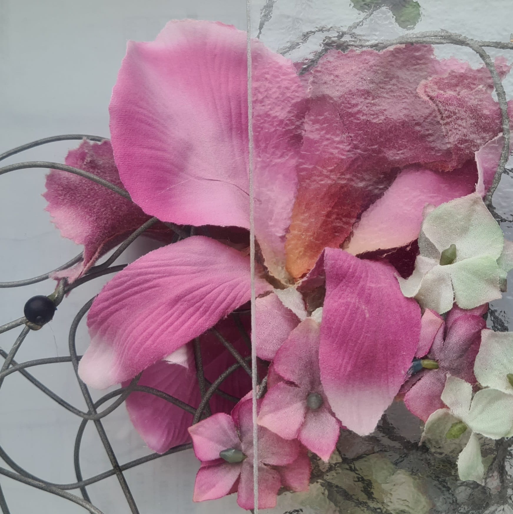 http://Aru%20Grupp%20aknad,%20uksed,%20musterklaas%20Ornament%20520
